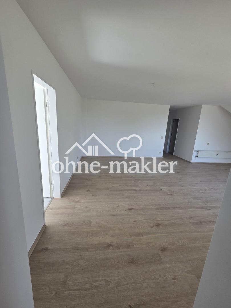 Schöne helle 2-Zimmer Wohnung im DG - Photo 1