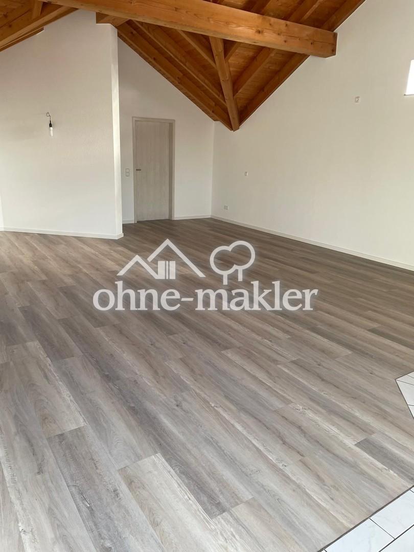 Helle 3-Zimmerwohung Dachgeschoss in attraktiver Lage - Photo 1