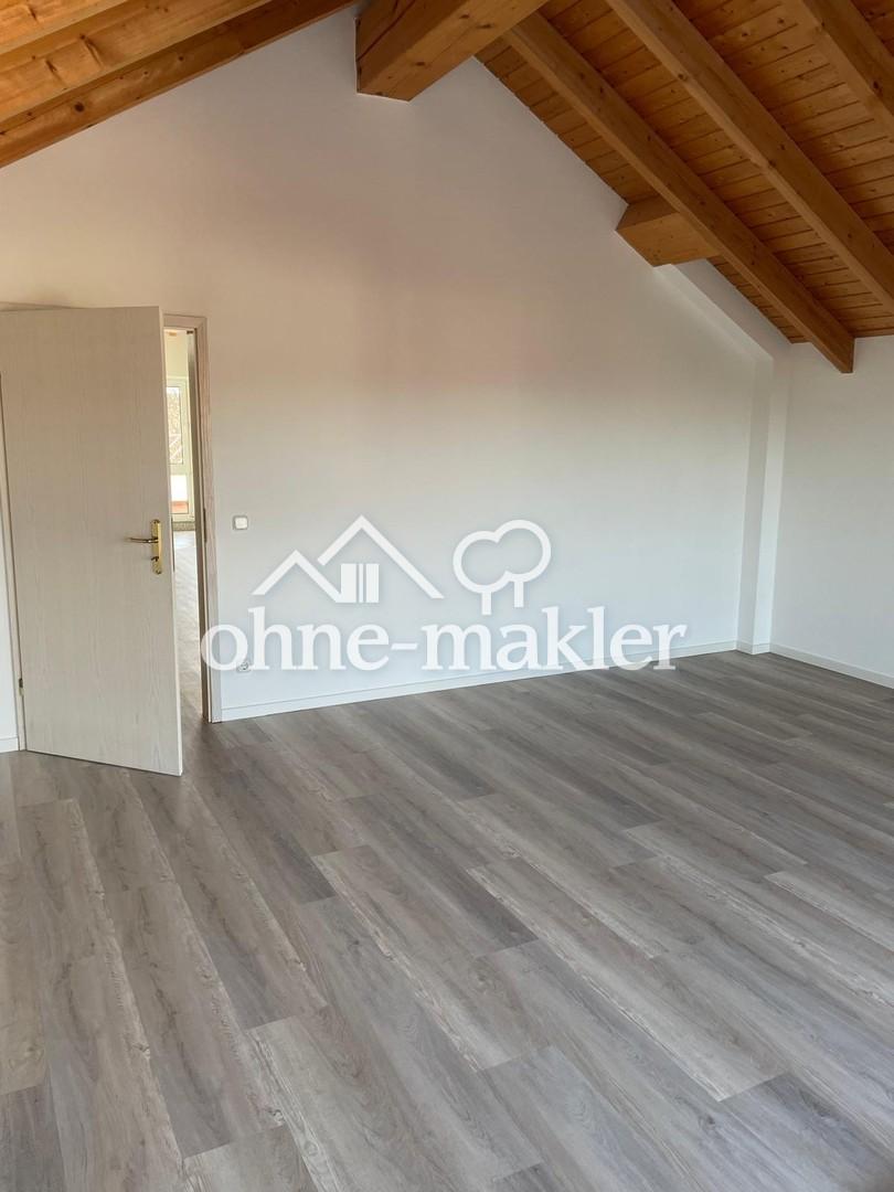 Helle 3-Zimmerwohung Dachgeschoss in attraktiver Lage - Photo 4