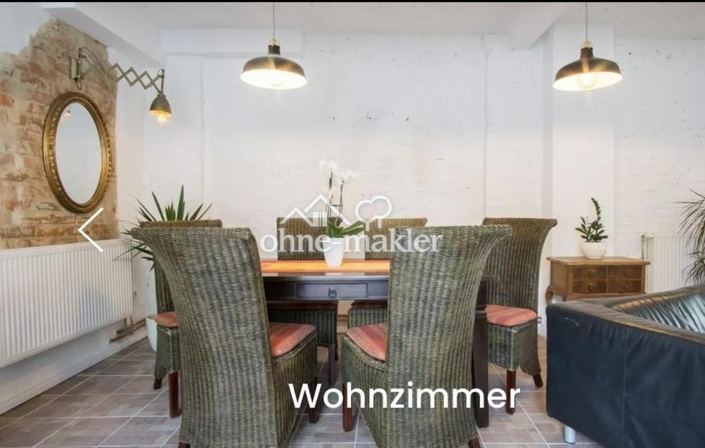Möbliertes 4-Raum-Apartment/Furnished 4-Room Apartment with Terrace - Photo 2