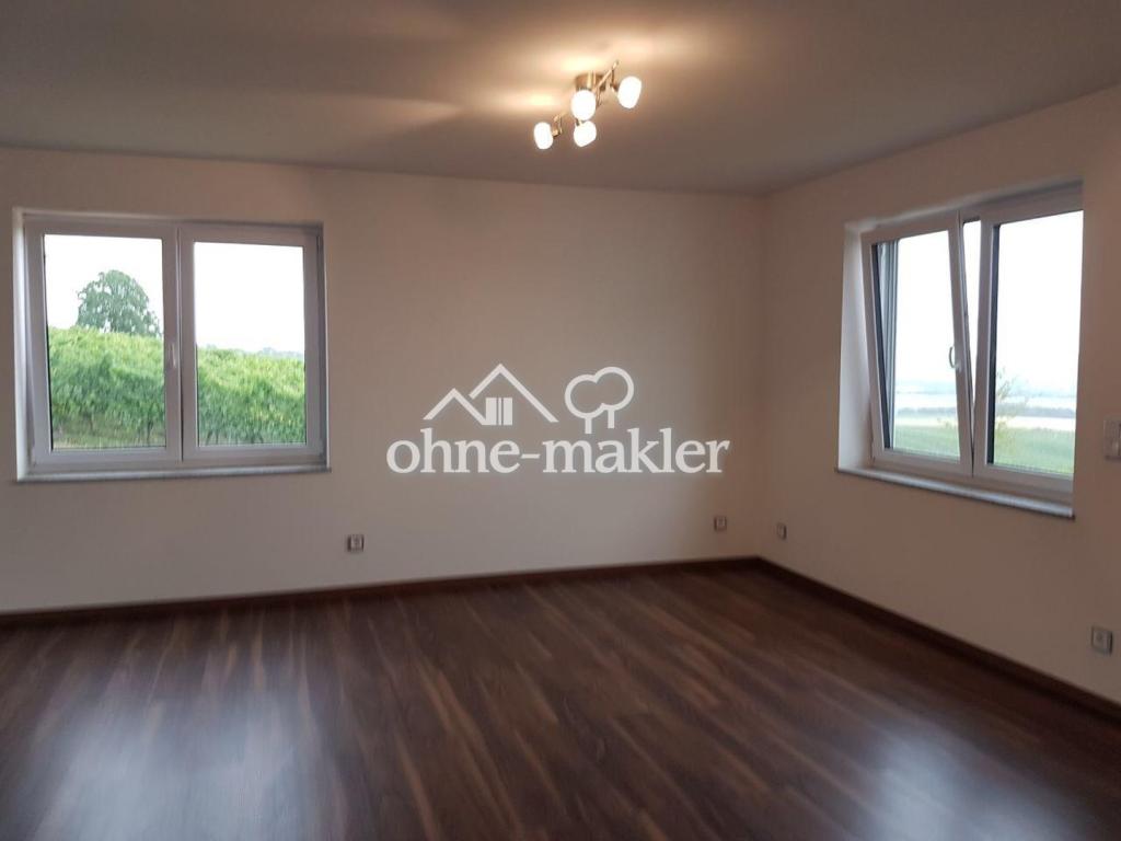 Exklusive Doppelhaushälfte in Essenheim – Wohnen auf höchstem Niveau mit Weitblick - Photo 4