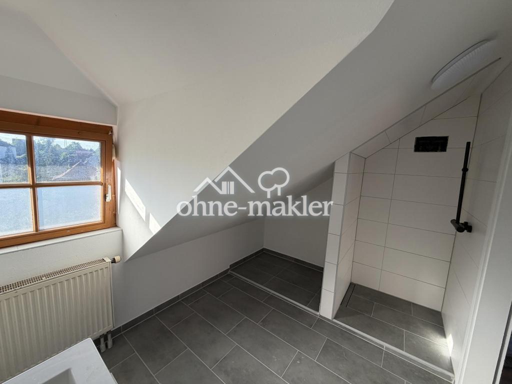 Renovierte 2,5-Zimmer-Dachgeschosswohnung in Ellwangen Kernstadt - Photo 5