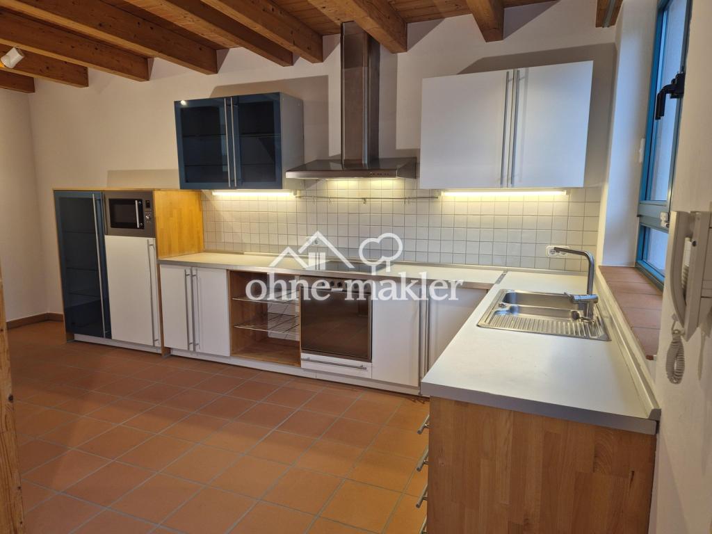 Außergewöhnliches schönes Haus mit großem Garten, Garage, EBK und Sauna. - Foto 3