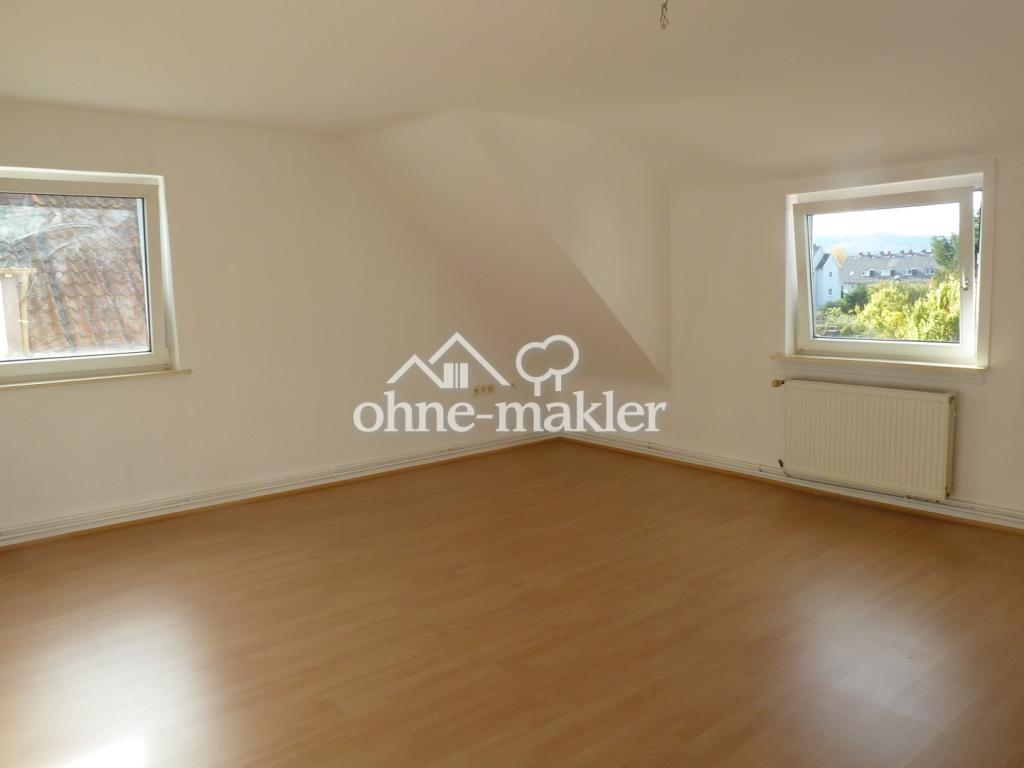 Lichtdurchflutete charmante 3 Zi-DG-Whg. renoviert-in bester grüner Lage - - Photo 2