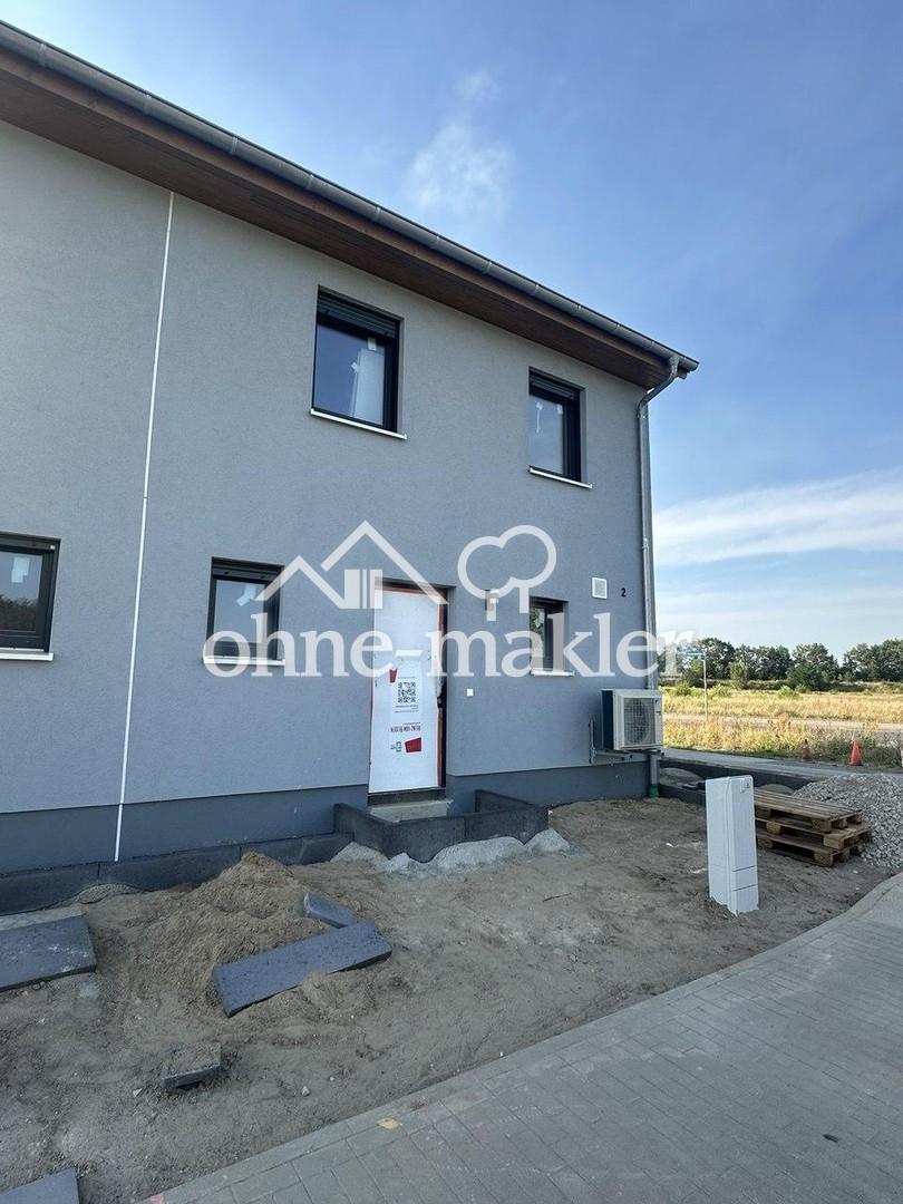 Neubau-Doppelhaushälfte (5 Zi.) mit Garten & Stellplatz – nur noch 1 verfügbar | nahe Berlin/Potsdam - Photo 4