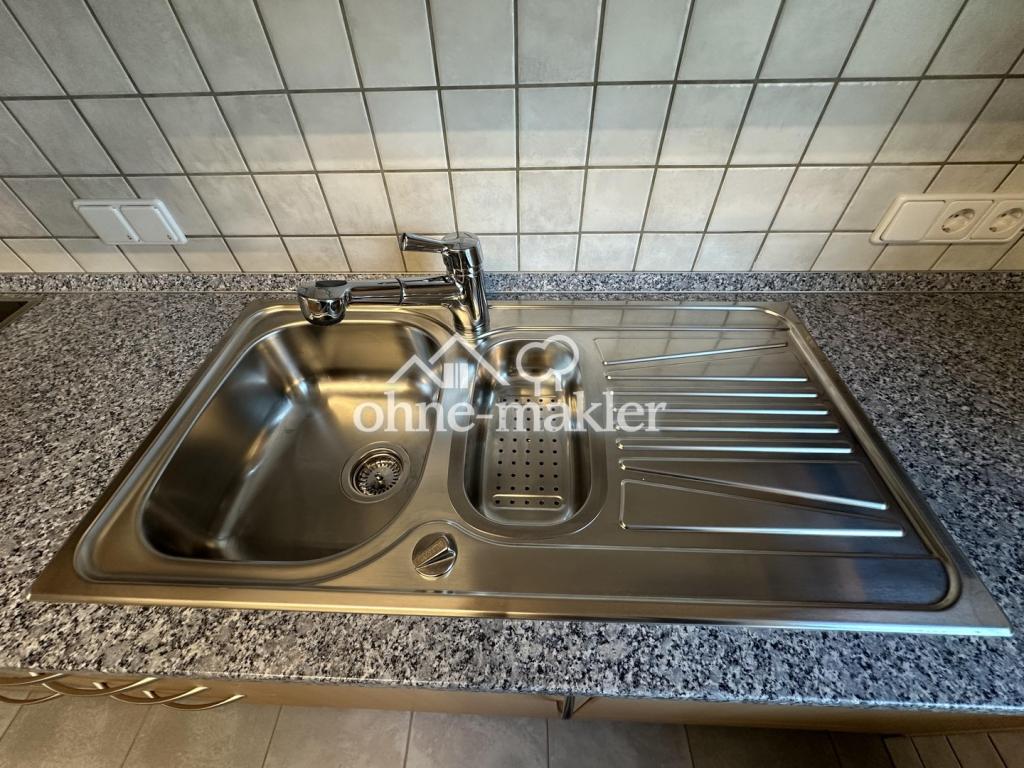 Lichtdurchflutete 3-Zimmer-Wohnung | 3.OG | frisch renoviert | Einbauküche, Balkon - Photo 3
