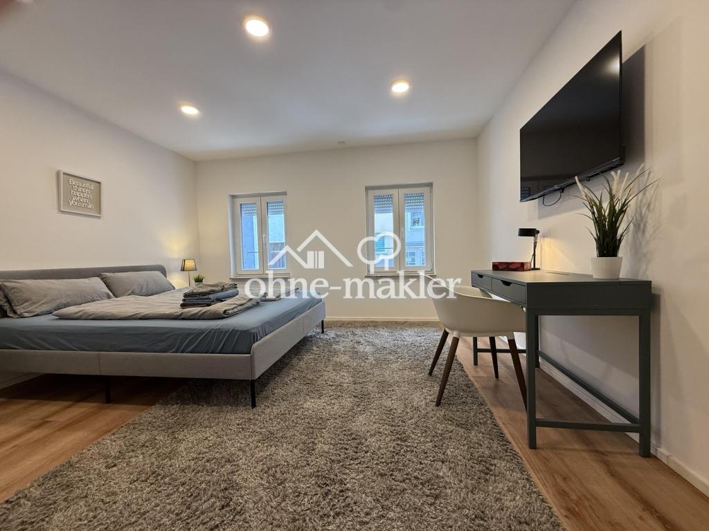 Liebevoll möblierte, sanierte 1-Zimmer-Wohnung mit großem Balkon - Photo 1