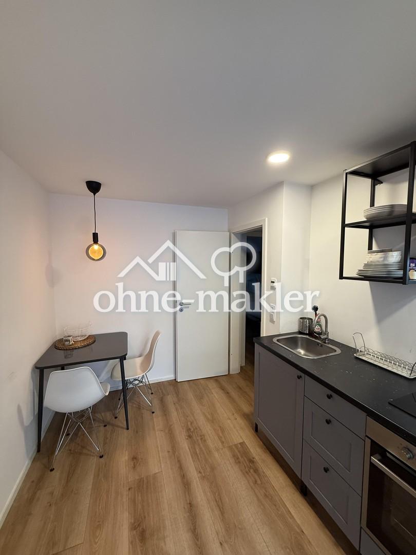 Liebevoll möblierte, sanierte 1-Zimmer-Wohnung mit großem Balkon - Photo 3