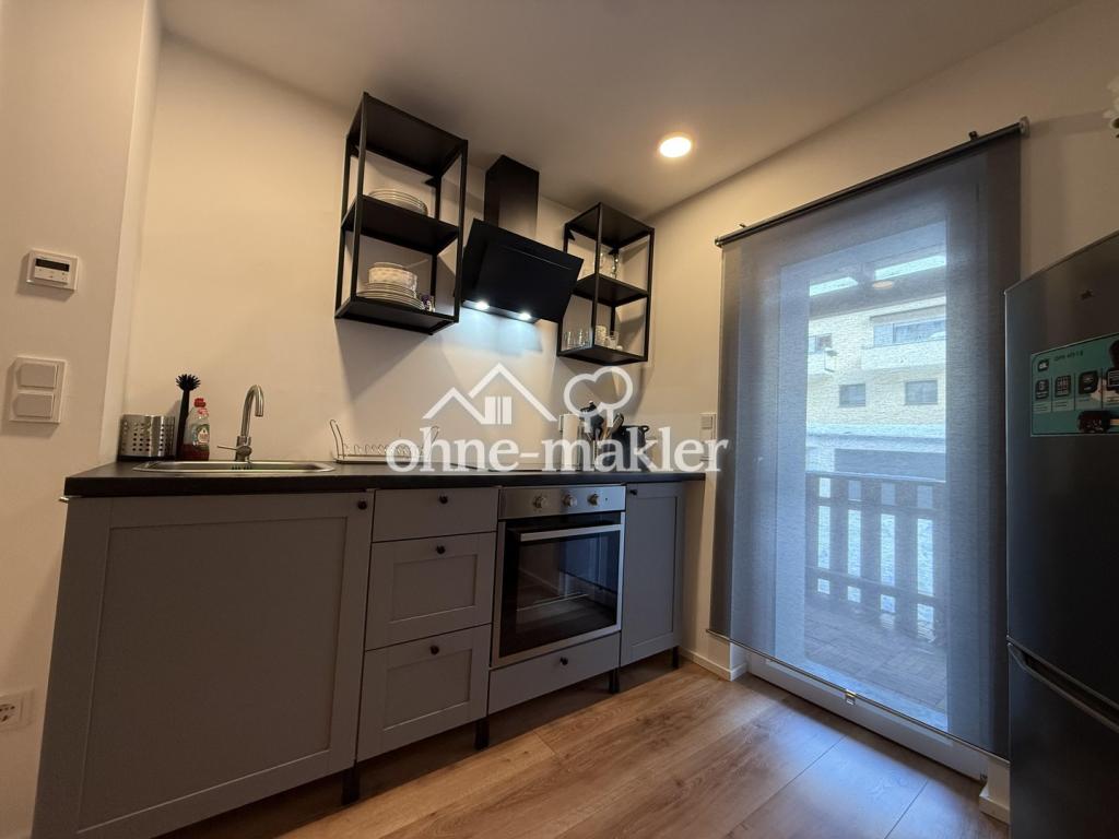 Liebevoll möblierte, sanierte 1-Zimmer-Wohnung mit großem Balkon - Photo 4