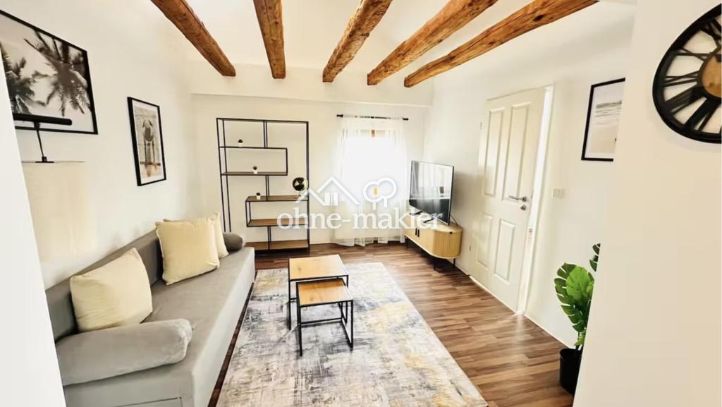 Exklusive 3,5‑Zimmer‑Wohnung mit Stadtblick – ideal für Singles & Paare mit max. 1 Kleinkind - Foto 1