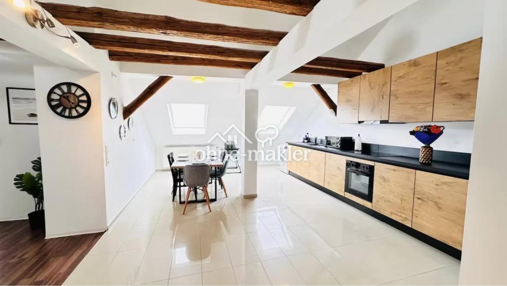 Exklusive 3,5‑Zimmer‑Wohnung mit Stadtblick – ideal für Singles & Paare mit max. 1 Kleinkind - Foto 5
