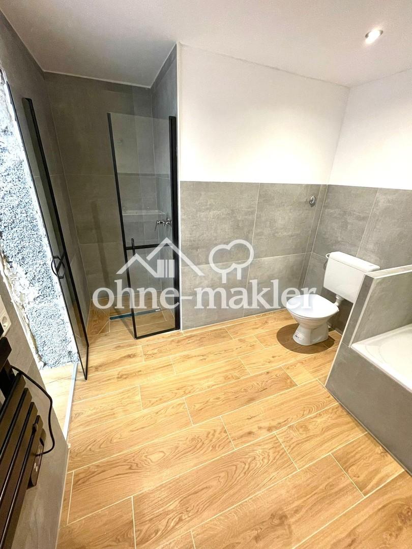 Frisch renovierte 2-Zimmer Wohnung mit Balkon - Foto 2
