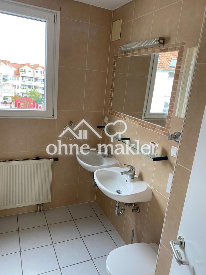 3 Zimmer Wohnung mit 2 Balkonen und EBK im Herzen von Liederbach - Photo 1