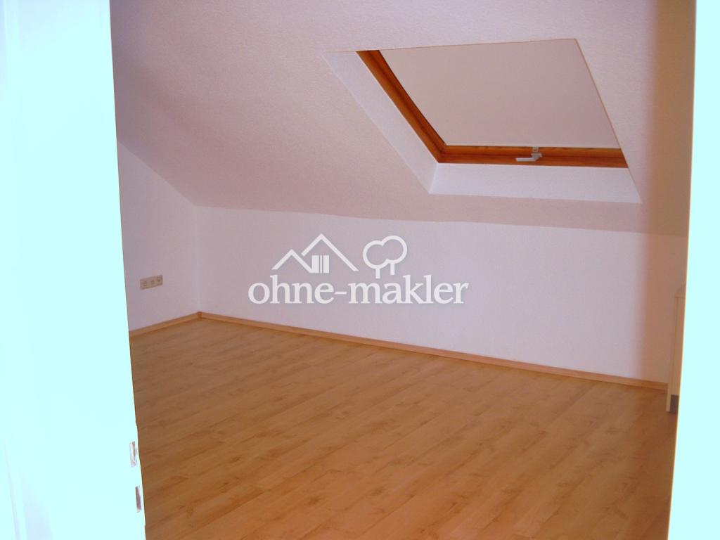 2,5-Raum Dachgeschosswohnung für Sie! *von PRIVAT* - Foto 1