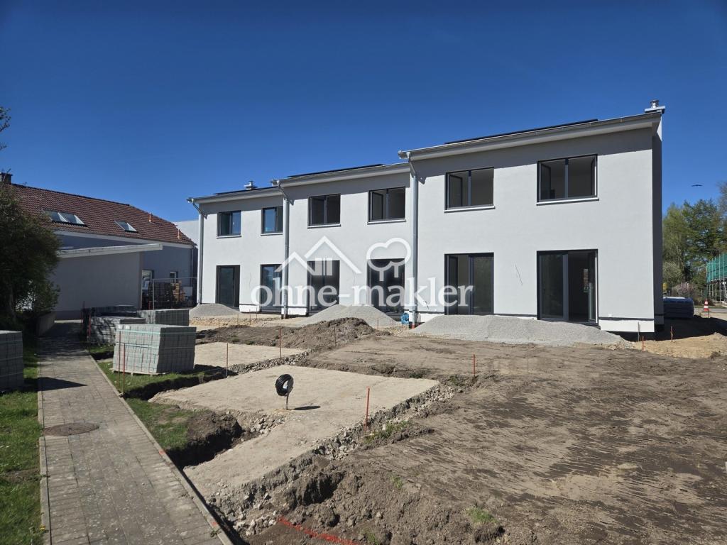 Neubau Erstvermietung: Reihenhaus 15 Minuten bis Rostock – ruhiges Wohnen bei Satow! - Photo 2