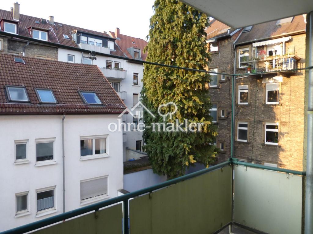 2,5 ZKB - mit EBK u. Balkon in Einbahnstraße in östlicher Südstadt - Photo 5