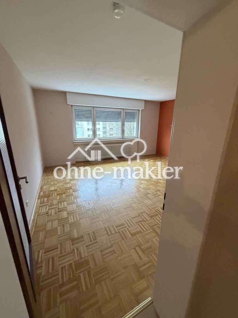 Schöne gepflegte helle Wohnung im 3 Obergeschoss - Photo 1