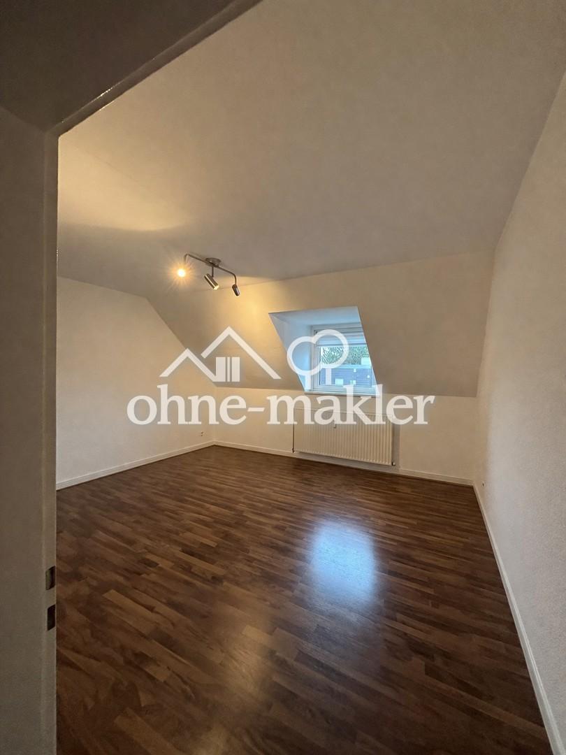 Wohnen am Park! Ruhige und helle 3 Zimmer-Wohnung im 3. OG. - Photo 2
