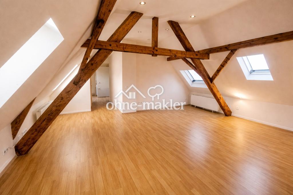 Urban Living: Möbliertes Dachgeschoss-Juwel in Düsseldorf City - Photo 5