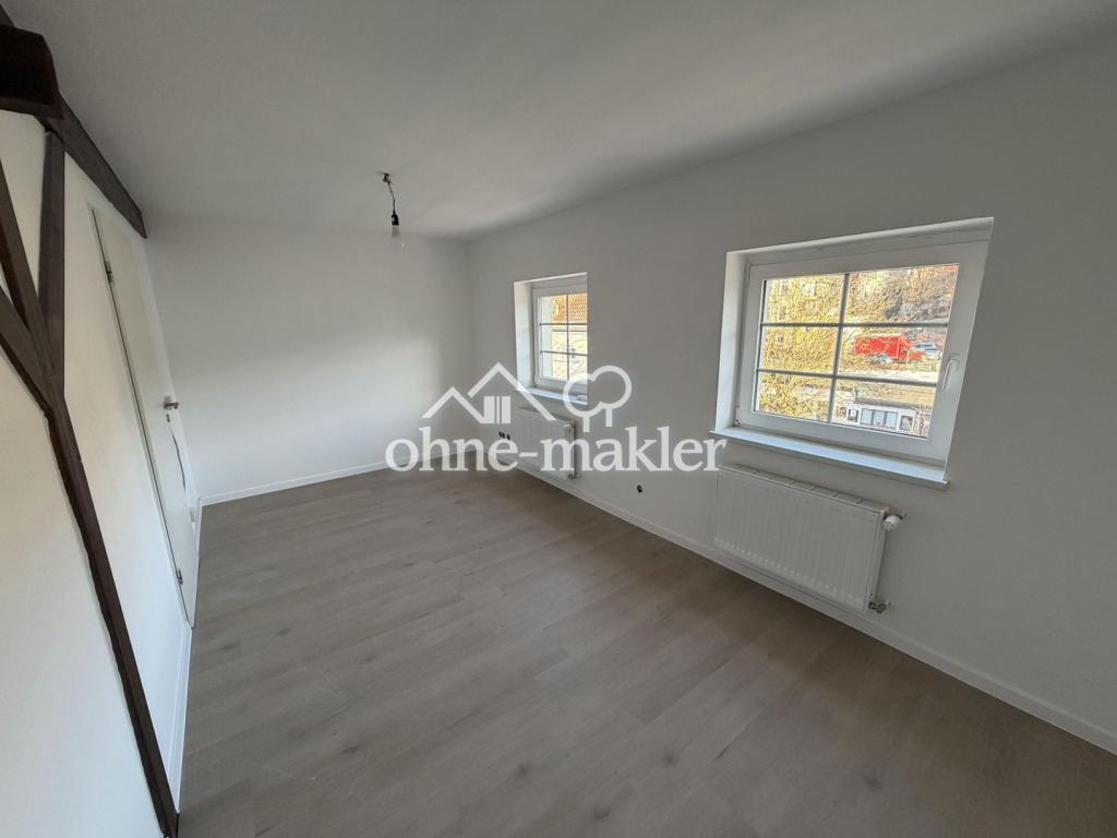 Schöne 3-Raum Dachgeschosswohnung mit zwei Keller und einem Stellplätzen im Herzen von Eberswalde - Foto 3