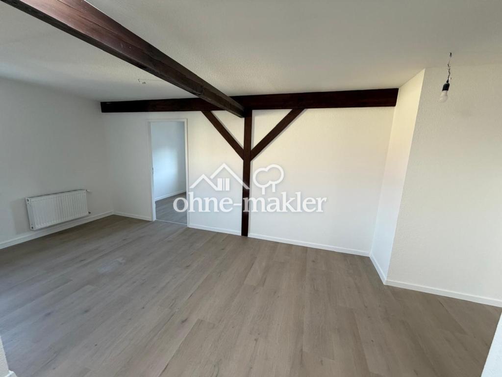 Schöne 3-Raum Dachgeschosswohnung mit zwei Keller und einem Stellplätzen im Herzen von Eberswalde - Foto 1