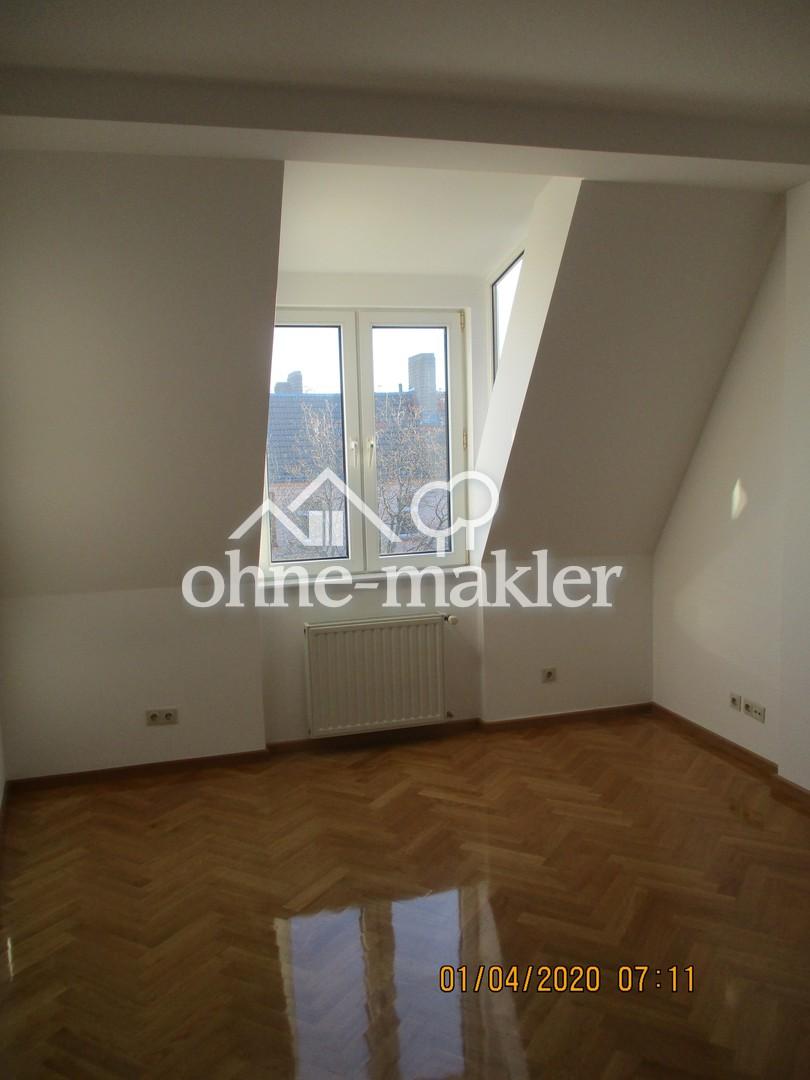 Wunderschöne 4-Raum Dachgeschoß-Altbauwohnung im beliebten Friedrichshain - Photo 4