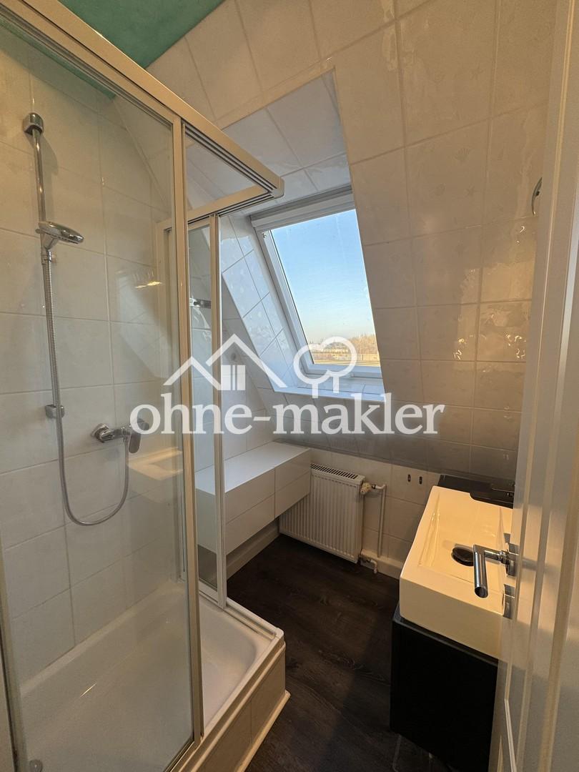 3-Zimmer-Dachgeschosswohnung mit Balkon + EBK in Maisach, Nutzfläche 151 qm, 5 Fußminuten zur S3 - Foto 3