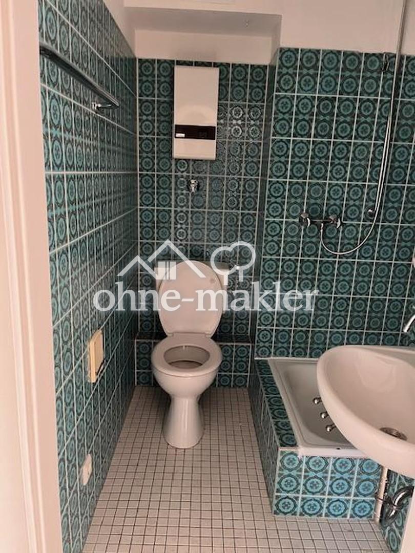 Schöne Dachgeschosswohnung in Uninähe zu vermieten - Foto 2