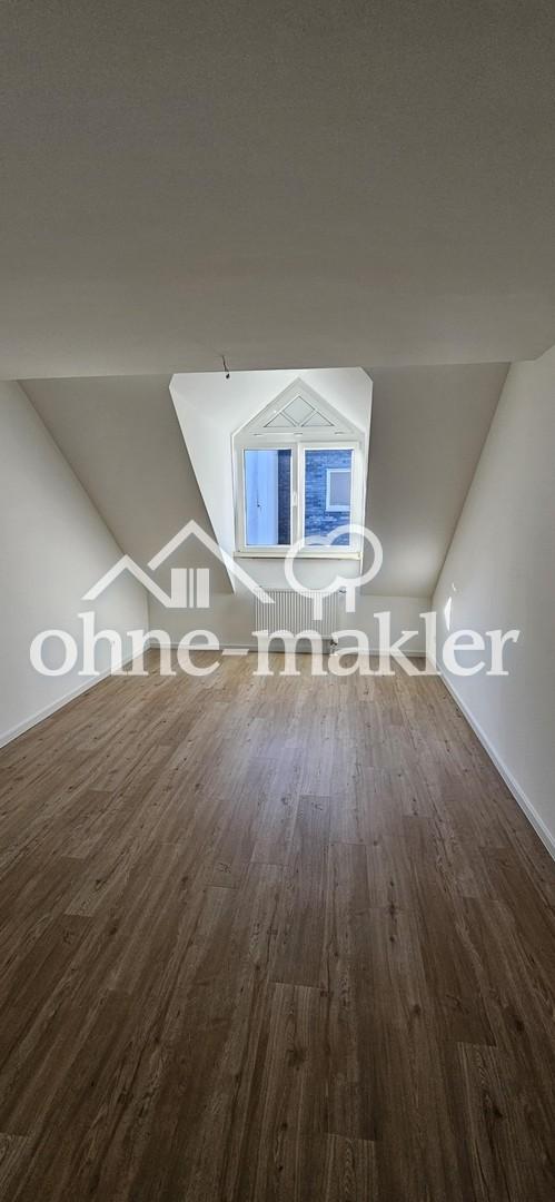 Modernes Wohnen in zentraler Lage – 4-Zimmer-Wohnung nach Sanierung - Photo 5