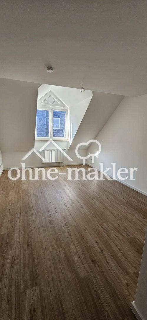 Modernes Wohnen in zentraler Lage – 4-Zimmer-Wohnung nach Sanierung - Photo 4