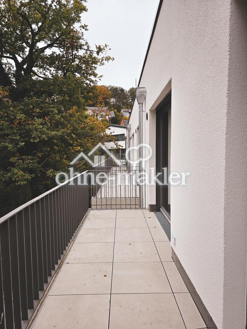Moderne 3,5-Zimmer-Wohnung mit 2 Balkonen & Stellplatz in Marburg - Photo 4