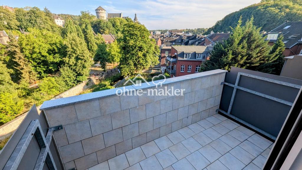Blick auf die Stolberger Burg, frisch sanierte Wohnung in Stolberg Altstadt - Photo 3