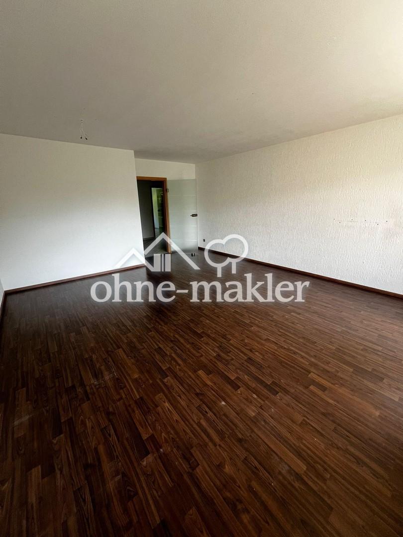 Geschmackvolle 3,5-Zimmer-Wohnung in Holthausen mit gut ausgestattetem Wohnbereich, Balkon und EBK - Foto 1