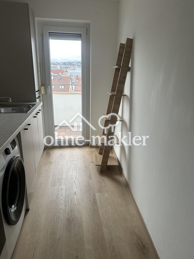 Hochwertig renovierte 2,5-Zimmer-Wohnung mit Panorama-Blick – Stuttgart Mitte - Photo 4