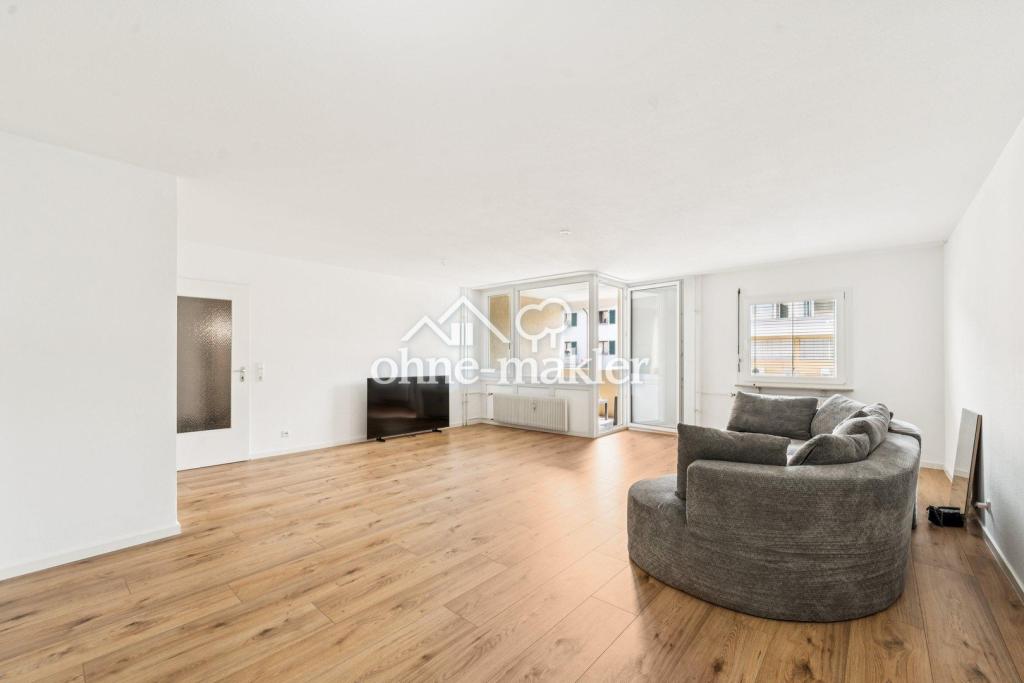 Erstbezug nach Kernsanierung: 2,5-Zi.-Wohnung mit Balkon und TG-Stellplatz (+Aufzug) - Photo 4