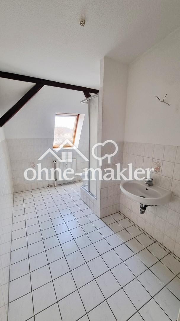 Charmante 2-Zimmer-Dachgeschosswohnung mit großer Terrasse - Foto 3