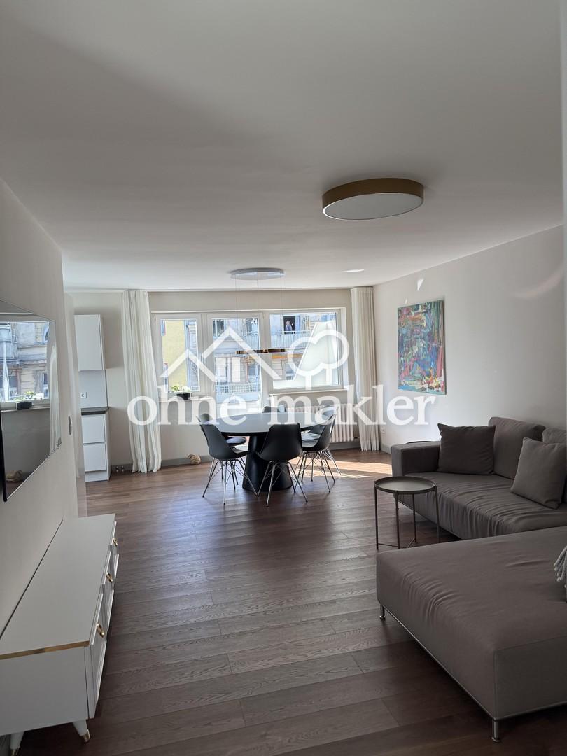 Stilvolle 2-Zimmer-Wohnung mit hochwertiger Luxusausstattung, vollmöbliert, 1800€ Festmiete - Photo 1