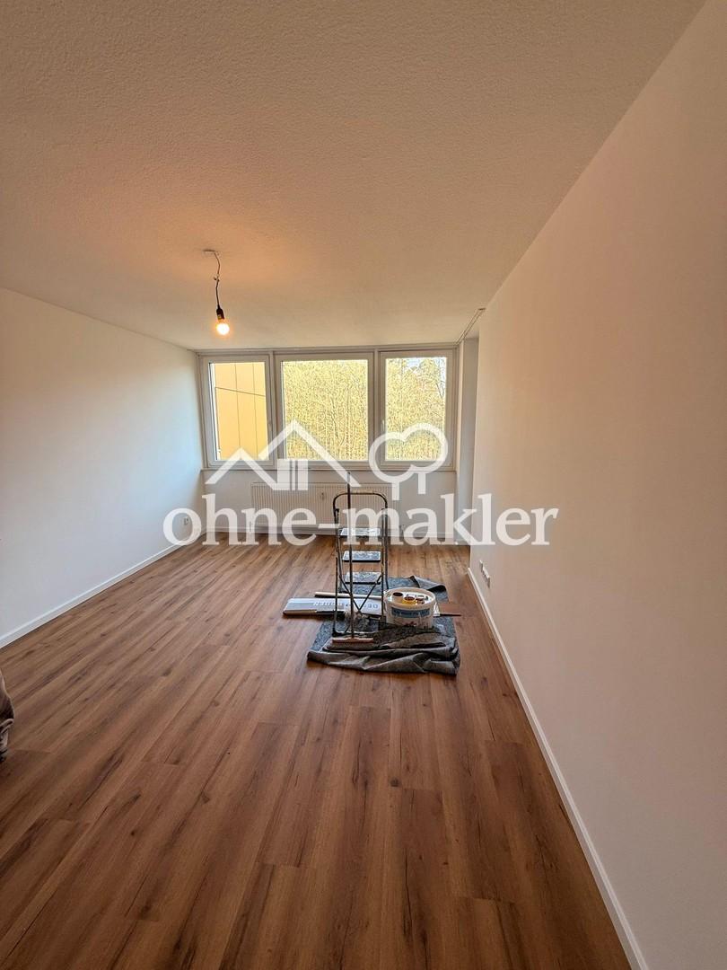2-Zimmer-Wohnung - Balkon ins Grüne, Aufzug, Einbauküche - Erstbezug nach umfassender Renovierung - Foto 2