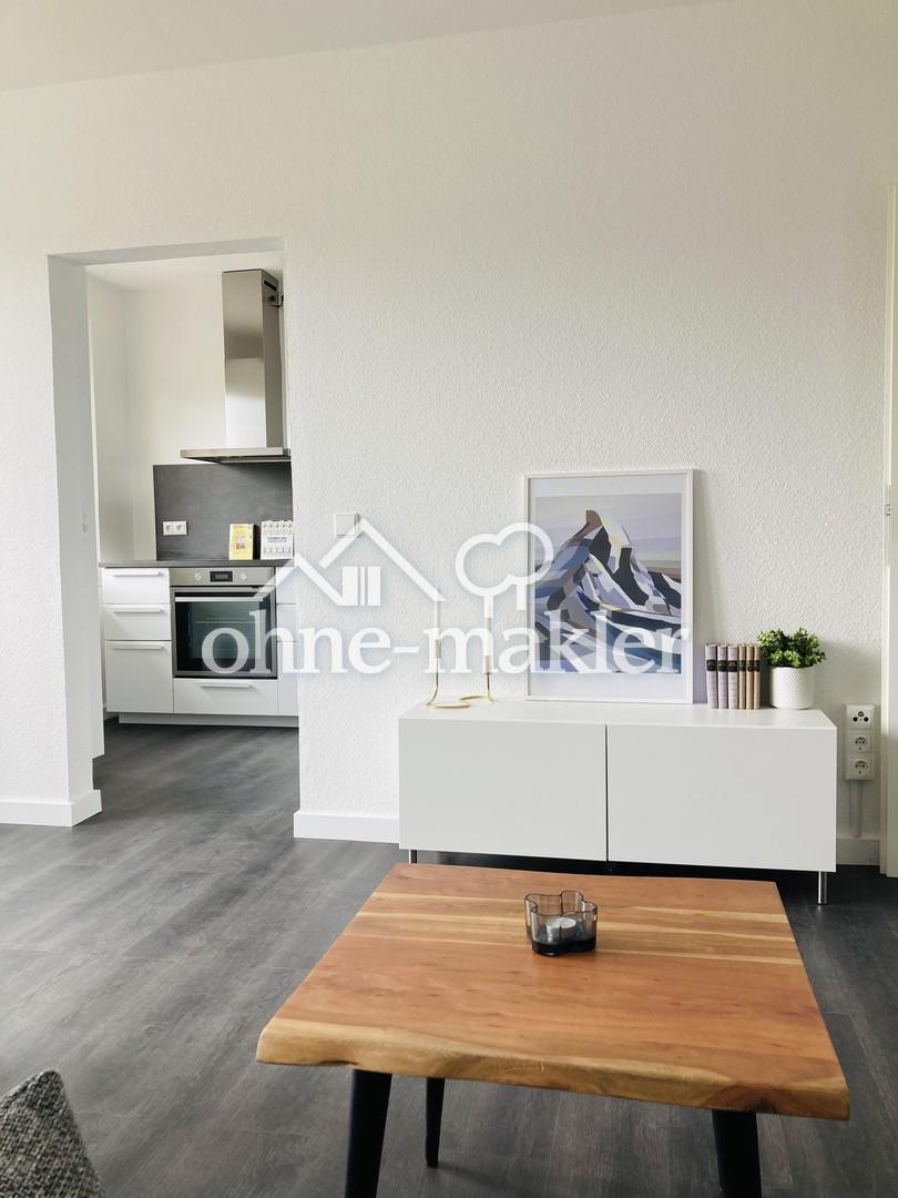 Helle, schöne 2 Zi-Whg. m. Balkon u. Stellplatz, voll möbliert - Photo 2