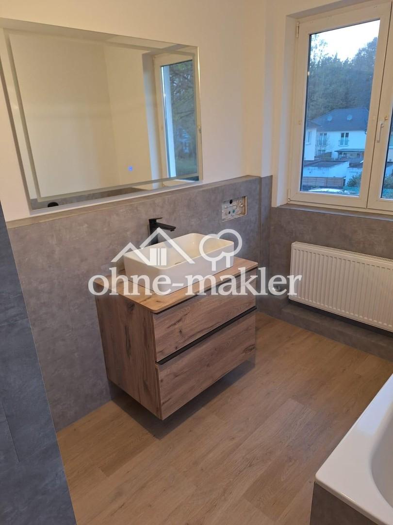 Exklusives Reihenendhaus – Erstbezug nach aufwendiger Sanierung mit PV-Anlage & sonnigem Garten - Photo 4