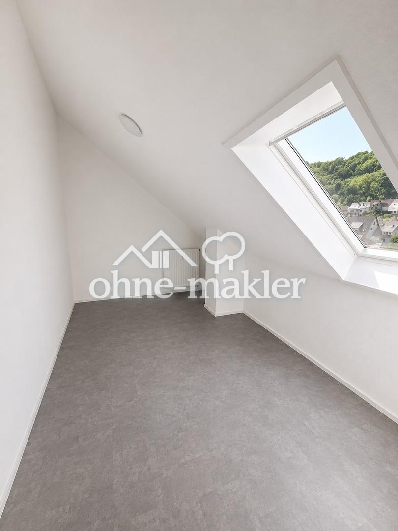 Neu sanierte 2,5 Zimmer-Maisonette-Wohnung - Foto 1