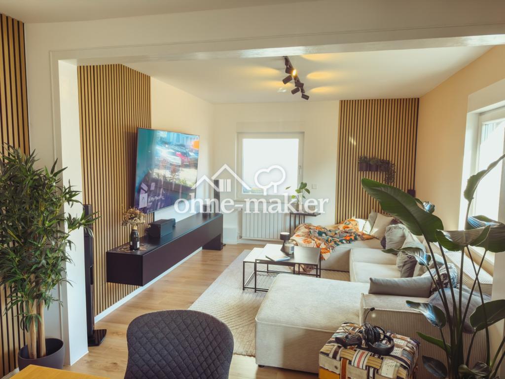 Exklusives Smart‑Energy‑Familienhaus mit 25 kW PV‑Anlage, Wallbox und großem Garten - Foto 1