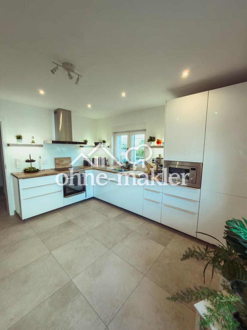 Exklusives Smart‑Energy‑Familienhaus mit 25 kW PV‑Anlage, Wallbox und großem Garten - Foto 4