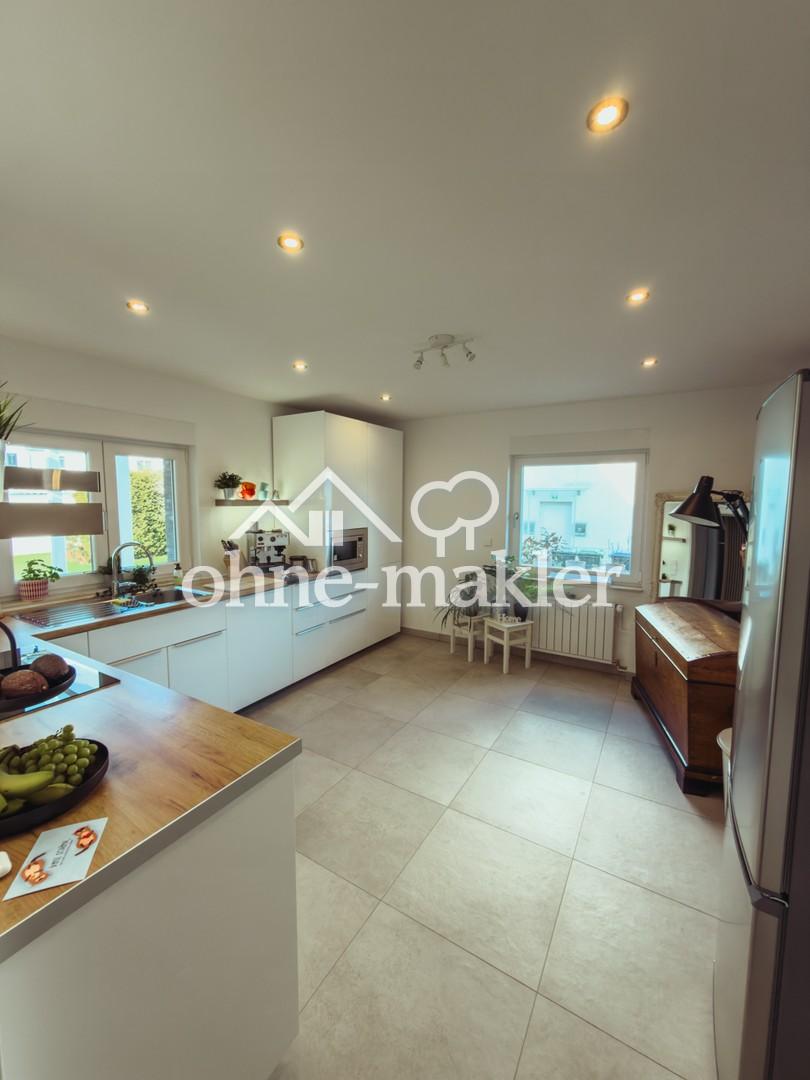 Exklusives Smart‑Energy‑Familienhaus mit 25 kW PV‑Anlage, Wallbox und großem Garten - Foto 3