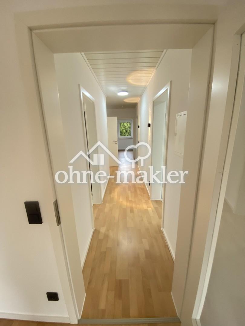 Frisch, modern, bezugsfertig – 3 Zimmer-Wohnung mit Balkon ins Grüne - Foto 5