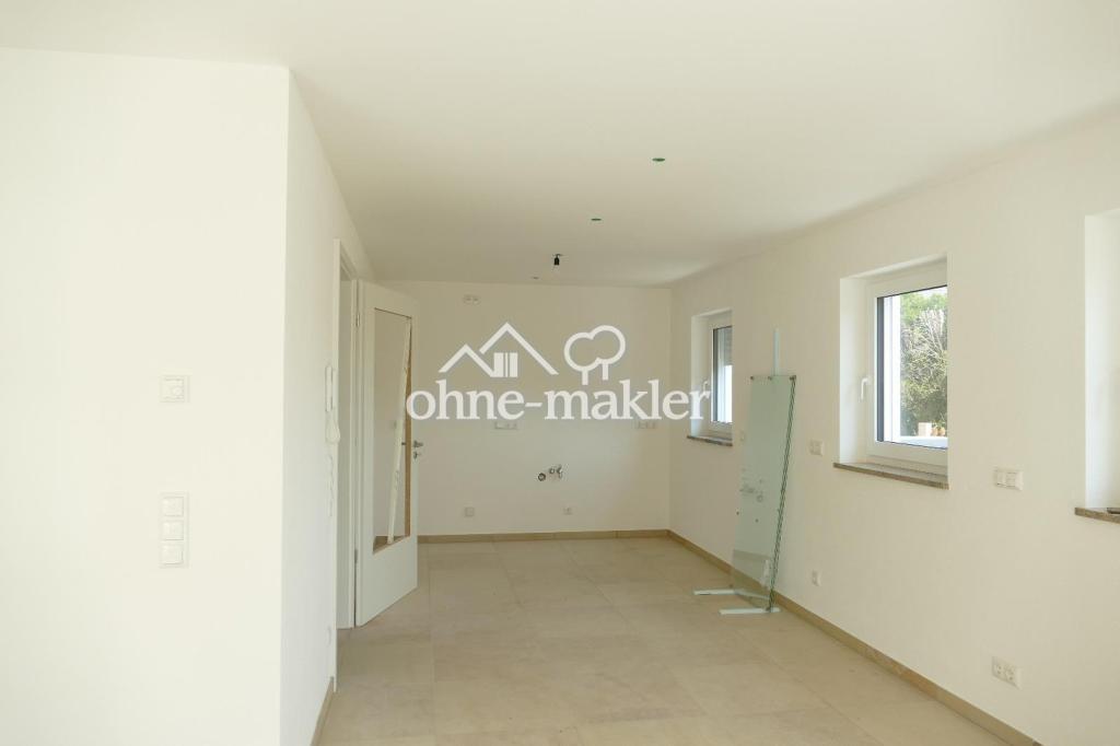 Neubau-Erstbezug, moderne Doppelhaushälfte mit 7 Zimmer - Foto 2