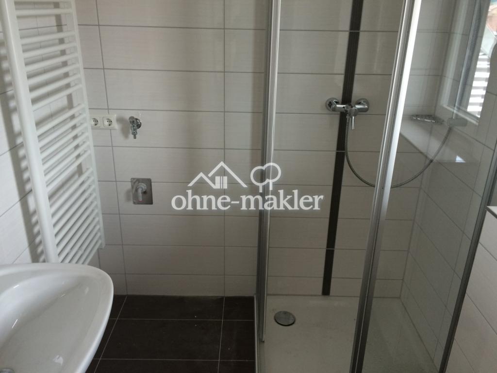 Lichtdurchflutete und neu gebaute 2-Zimmer Wohnung mit Terrasse und EBK, ohne Courtage - Nr. 7 - Foto 3