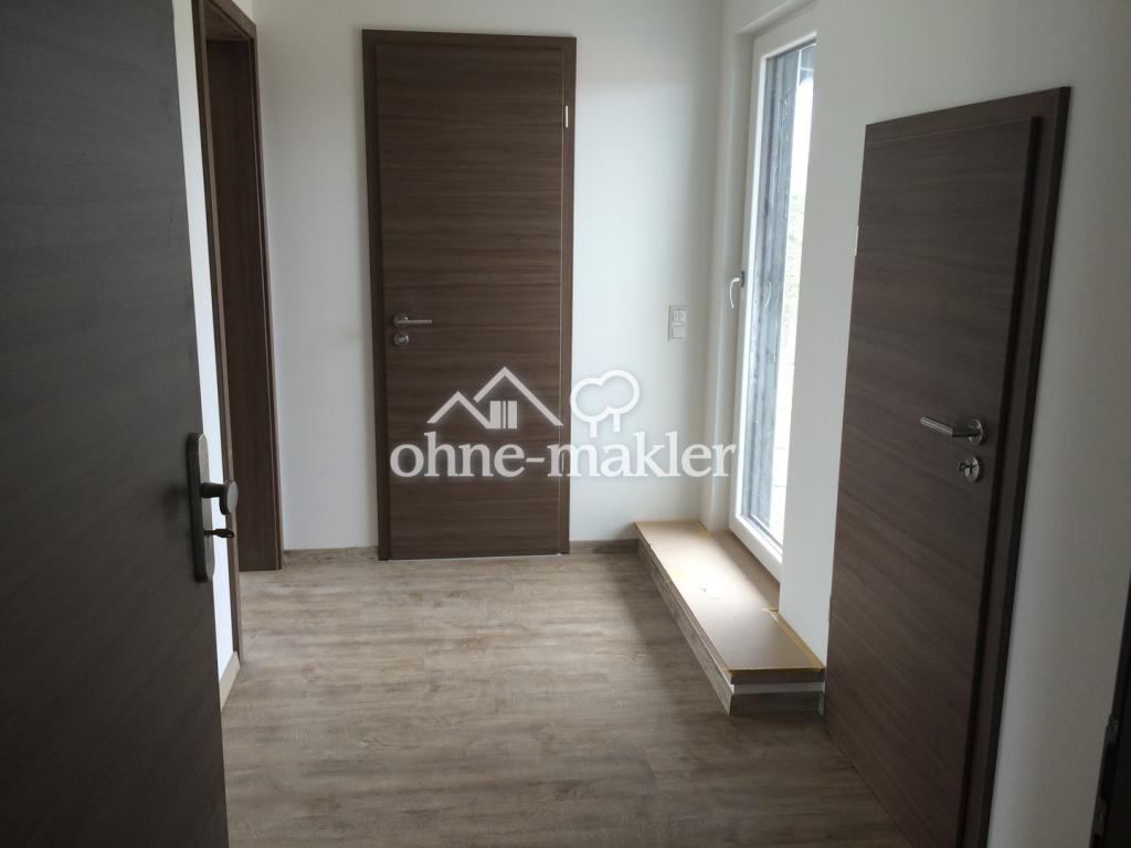 Lichtdurchflutete und neu gebaute 2-Zimmer Wohnung mit Terrasse und EBK, ohne Courtage - Nr. 7 - Photo 5