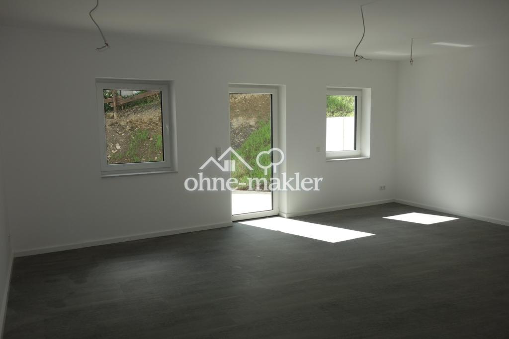 Moderne Neubau-Wohnung mit Einbauküche + großer Terrasse! - Foto 3