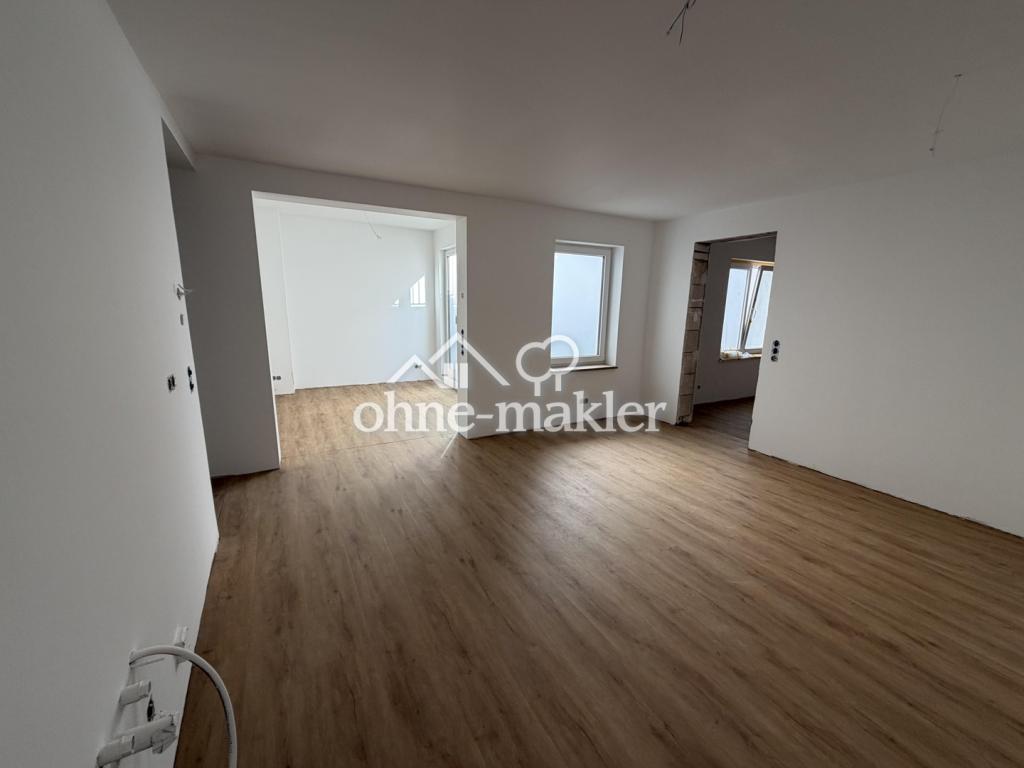 Großzügige 3-Zimmer-Wohnung mit Terrasse im Innenhof – Erstbezug – Wohnen in der Volkacher Altstadt - Foto 2